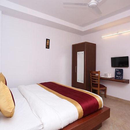 Capital O 12807 Amaira Hotel And Banquets 노이다 외부 사진