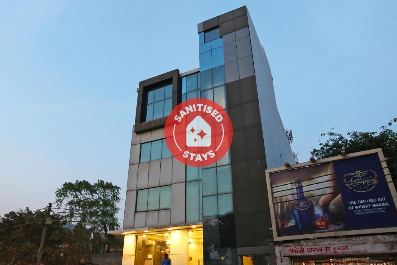 Capital O 12807 Amaira Hotel And Banquets 노이다 외부 사진